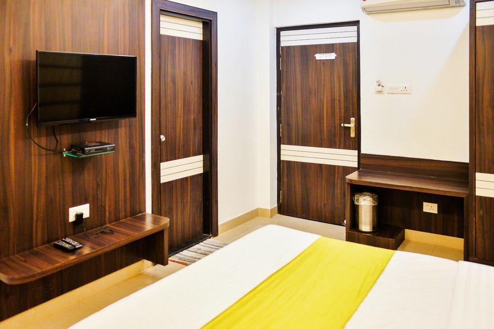 Hotel Janki International By Keymagics Varanasi Eksteriør billede