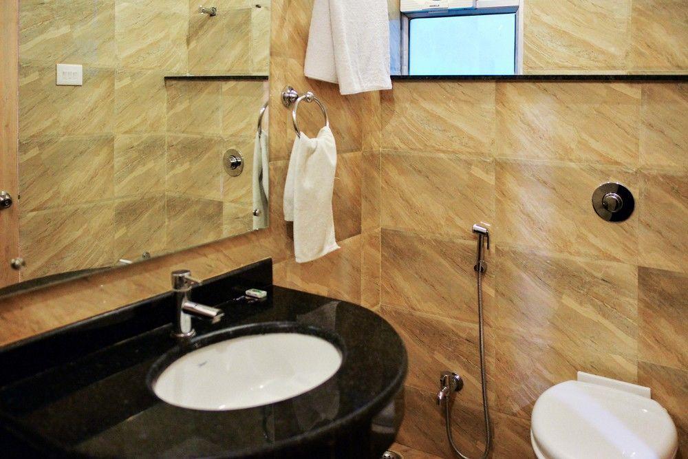 Hotel Janki International By Keymagics Varanasi Eksteriør billede