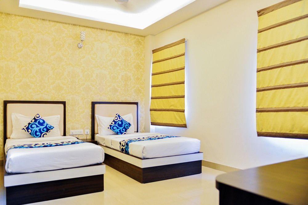 Hotel Janki International By Keymagics Varanasi Eksteriør billede