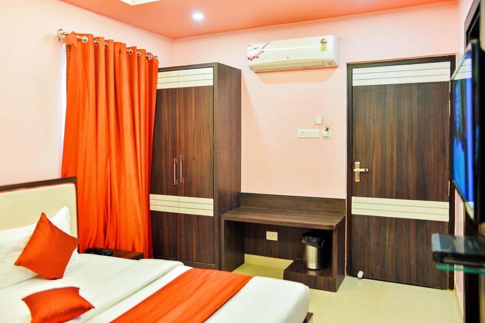 Hotel Janki International By Keymagics Varanasi Eksteriør billede
