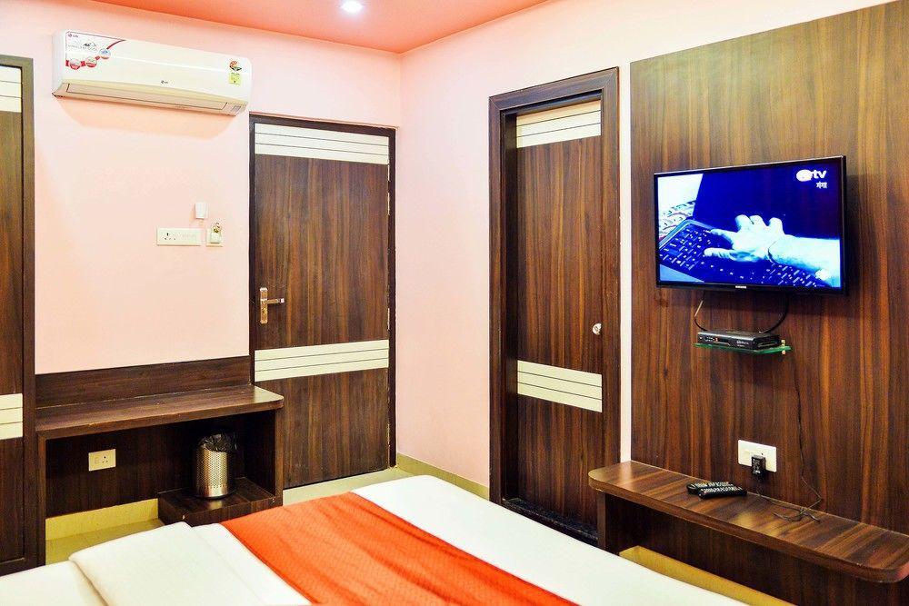 Hotel Janki International By Keymagics Varanasi Eksteriør billede