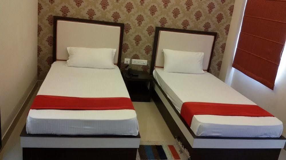 Hotel Janki International By Keymagics Varanasi Eksteriør billede