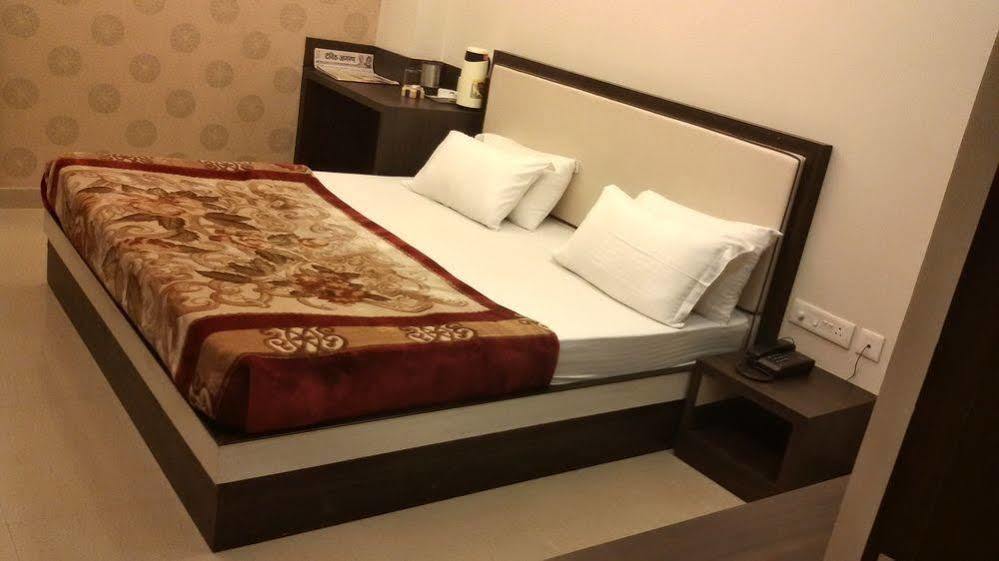 Hotel Janki International By Keymagics Varanasi Eksteriør billede